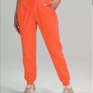 Womens Lululemon Scuba HR Jogger sz.8